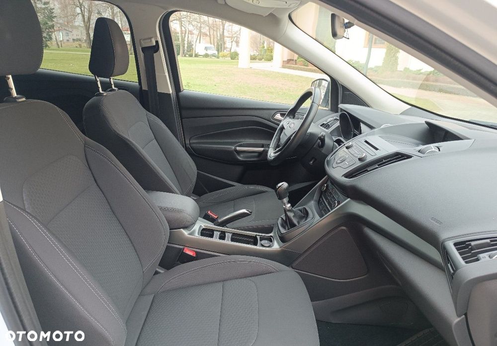 Ford Kuga - 14