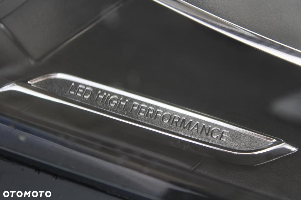 Mercedes-Benz CLA - 7