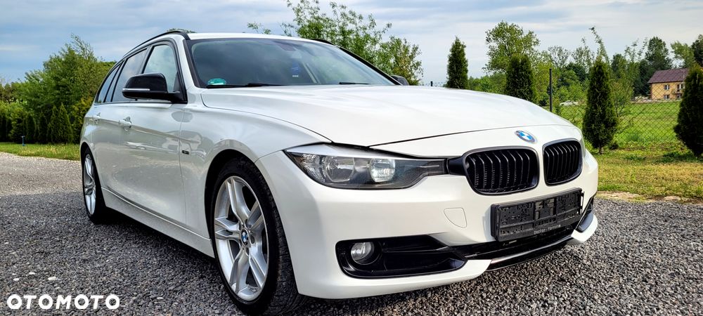 BMW Seria 3 320d DPF Edition Sport - 14