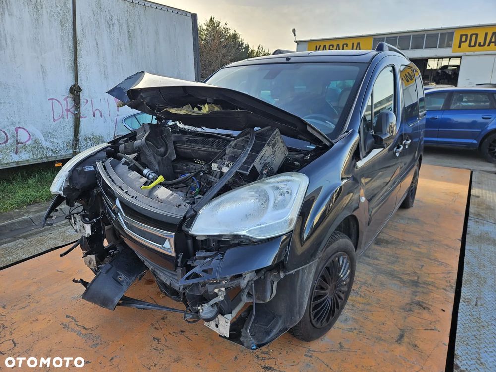Citroen BERLINGO II 2010- Silnik 1.6 NFU 109KM/80kW EXYB na części klapa lampy hak - 3