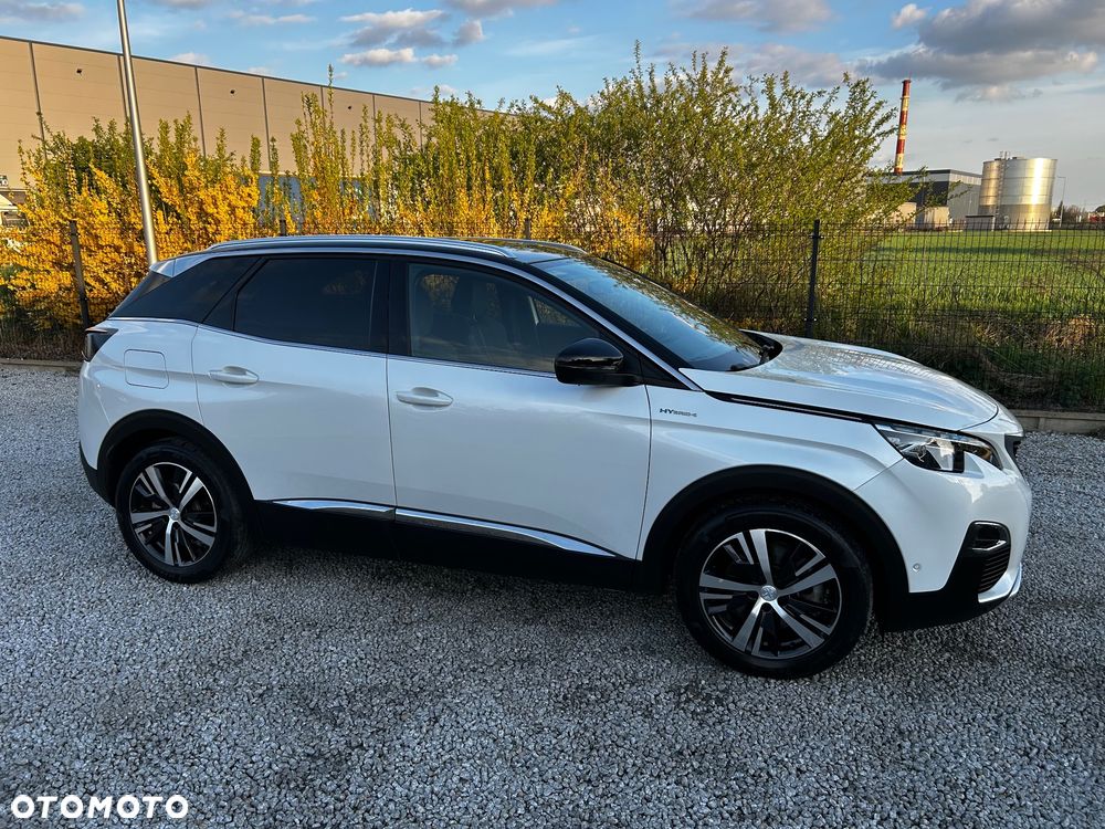 Peugeot 3008 1.6 PureTech HYbrid4 GT Line S&S EAT8 - 10