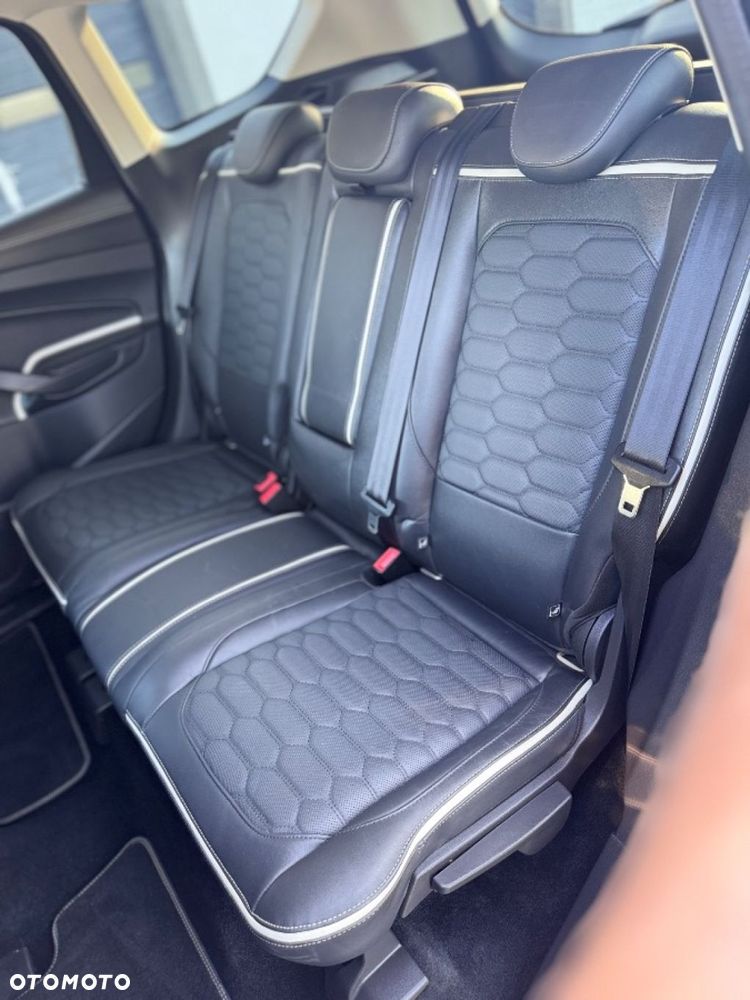 Ford Kuga - 40