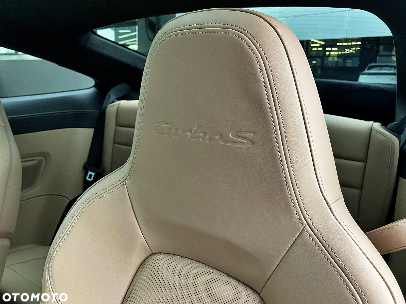 Porsche 911 Turbo S - 35
