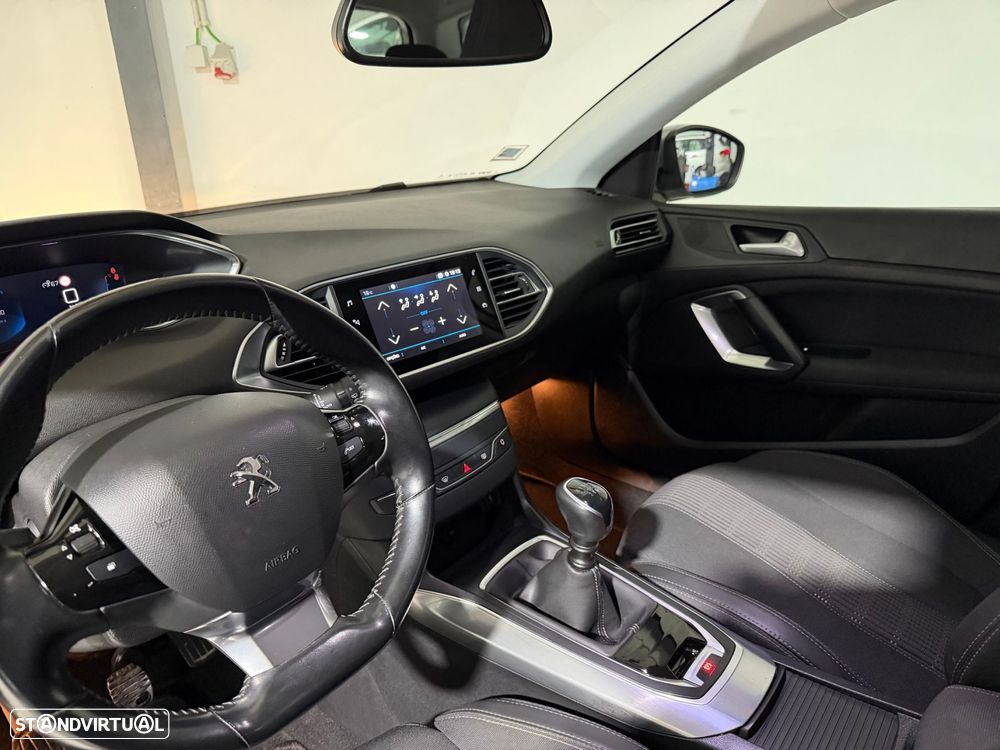 Peugeot 308 SW 1.5 BlueHDi Allure - 10