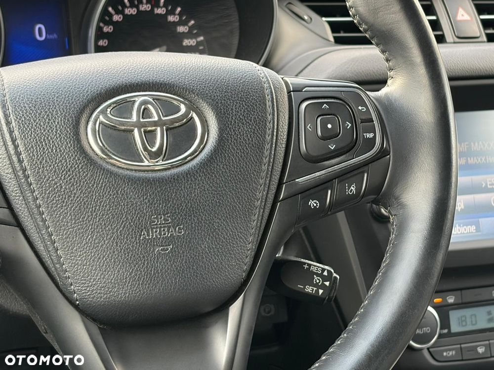 Toyota Avensis 2.0 D-4D Prestige - 15