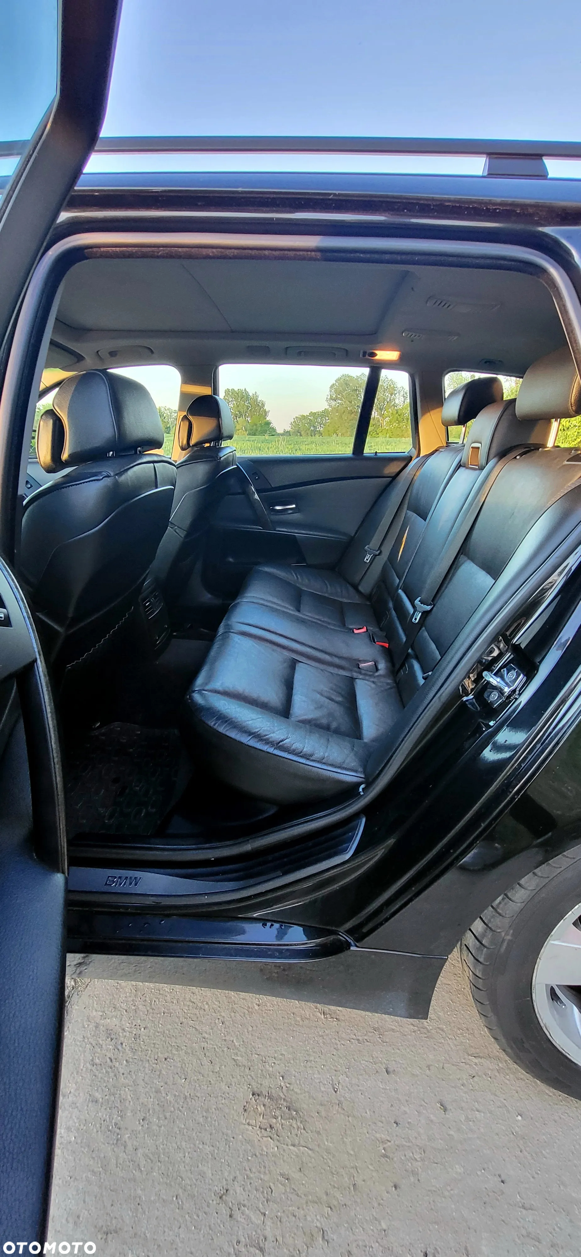 BMW Seria 5 525i Touring - 8