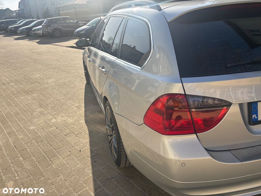BMW Seria 3 325d DPF - 6