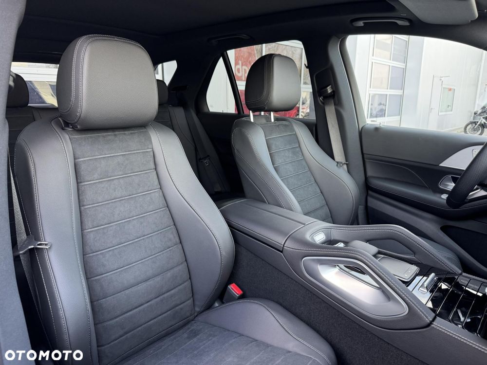 Mercedes-Benz GLE 300 d 4Matic 9G-TRONIC AMG Line Advanced Plus - 12