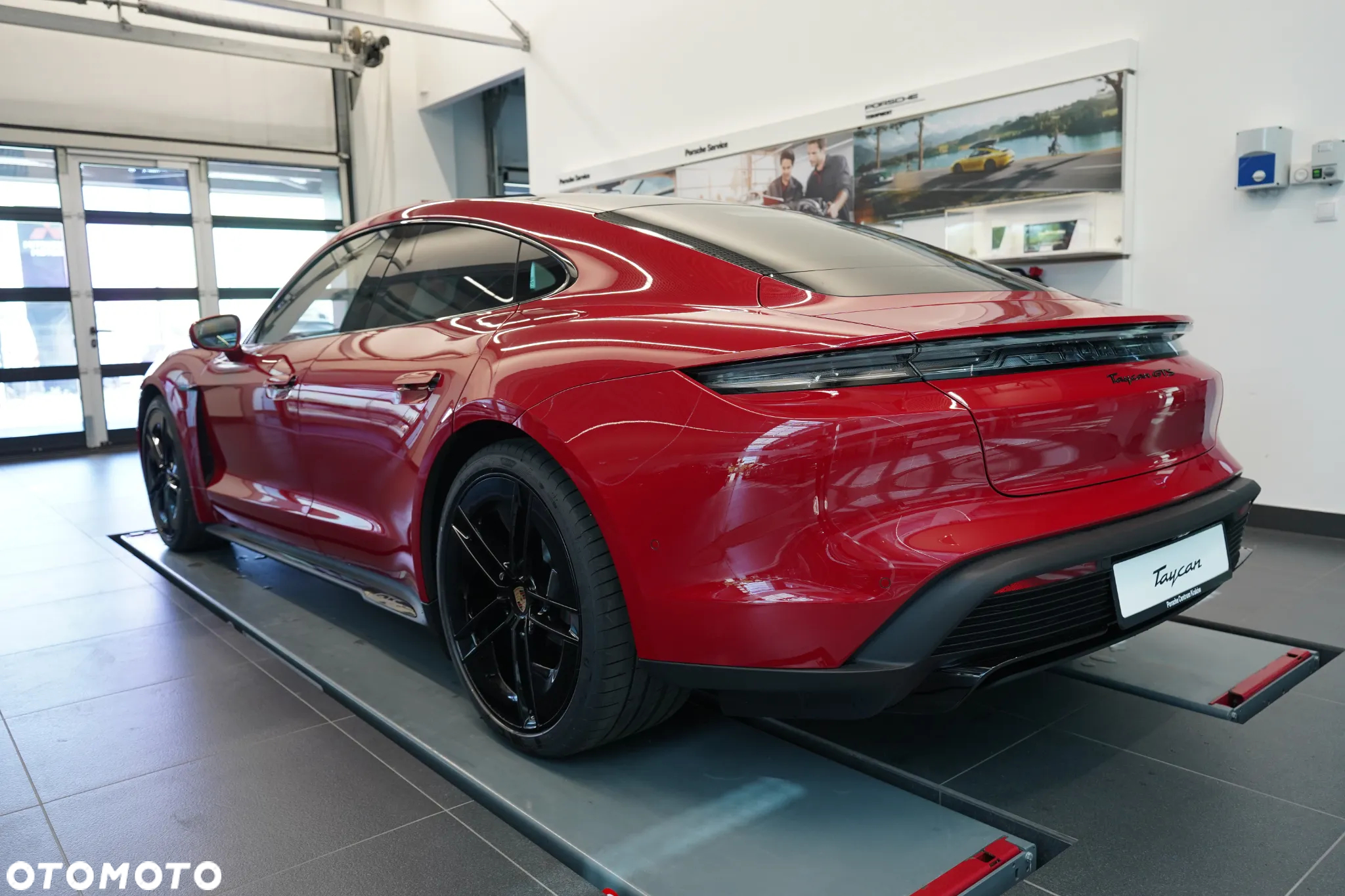 Porsche Taycan GTS - 2