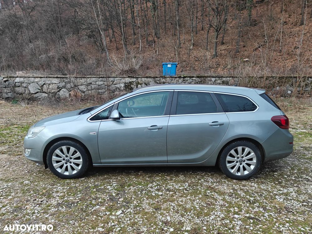 Opel Astra 1.6 Turbo - 4