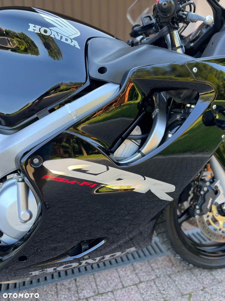 Honda CBR - 4
