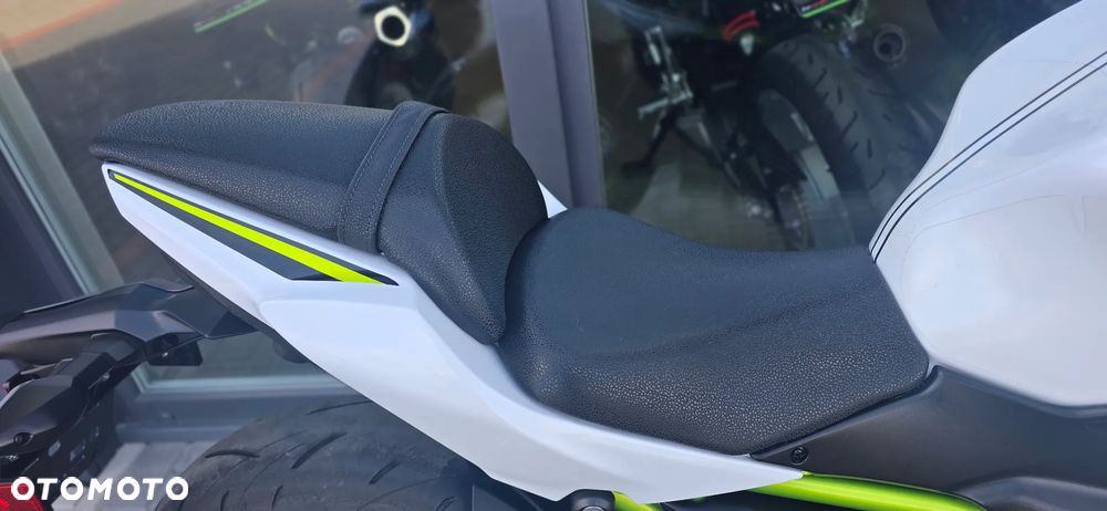 Kawasaki Z 650 - 14