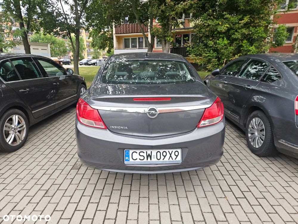 Opel Insignia 1.8 - 4