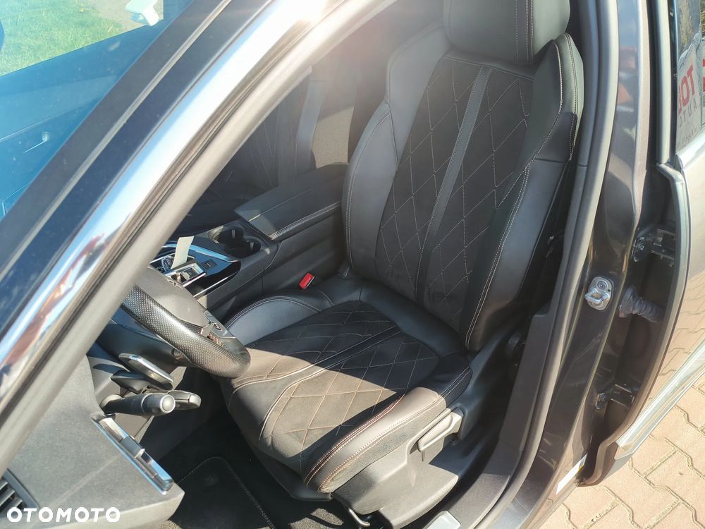 Peugeot 5008 BlueHDi 180 EAT6 GT - 8