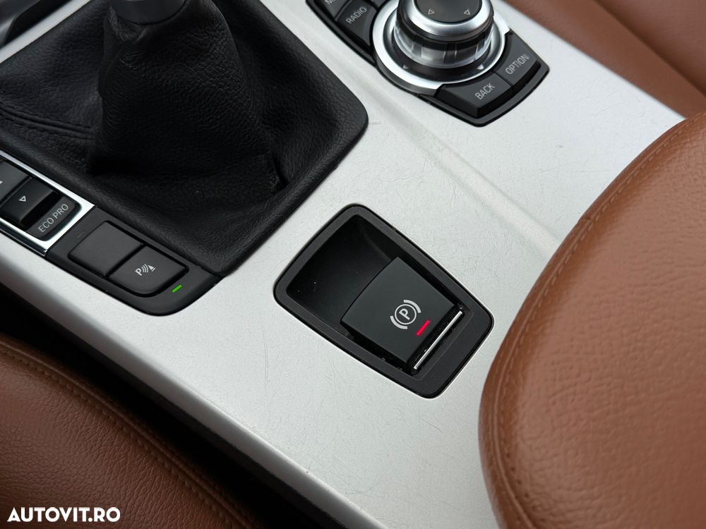 BMW X3 sDrive18d Advantage - 28