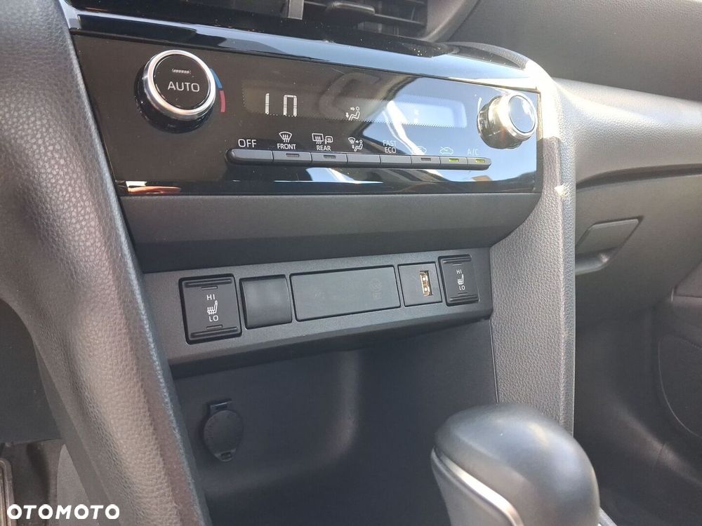 Toyota Yaris Cross Hybrid 1.5 Comfort - 28