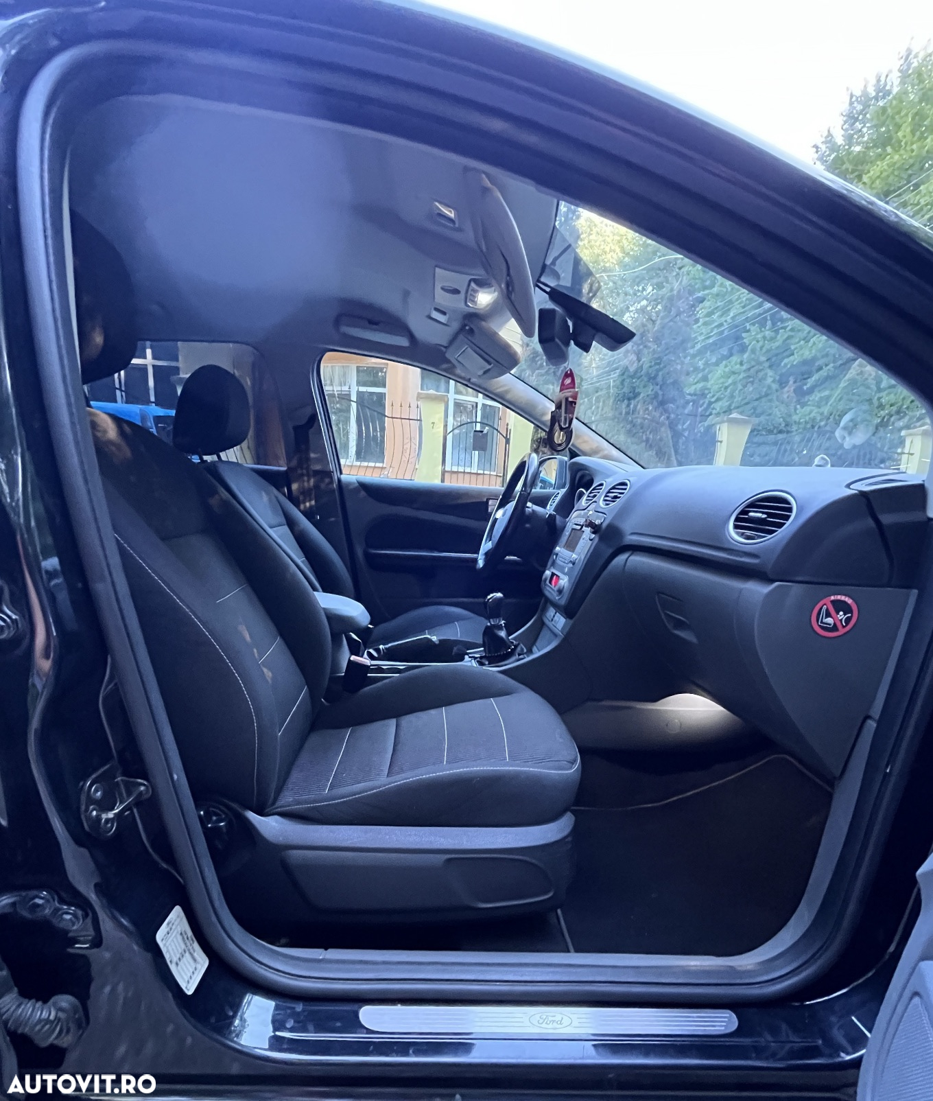 Ford Focus 1.6 TDCi DPF Titanium - 6