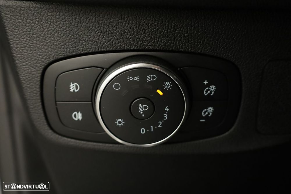 Ford Focus 1.0 EcoBoost MHEV ST-Line - 19