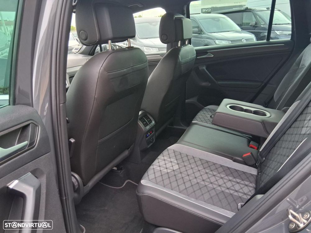 VW Tiguan 2.0 TDI R-Line DSG - 18