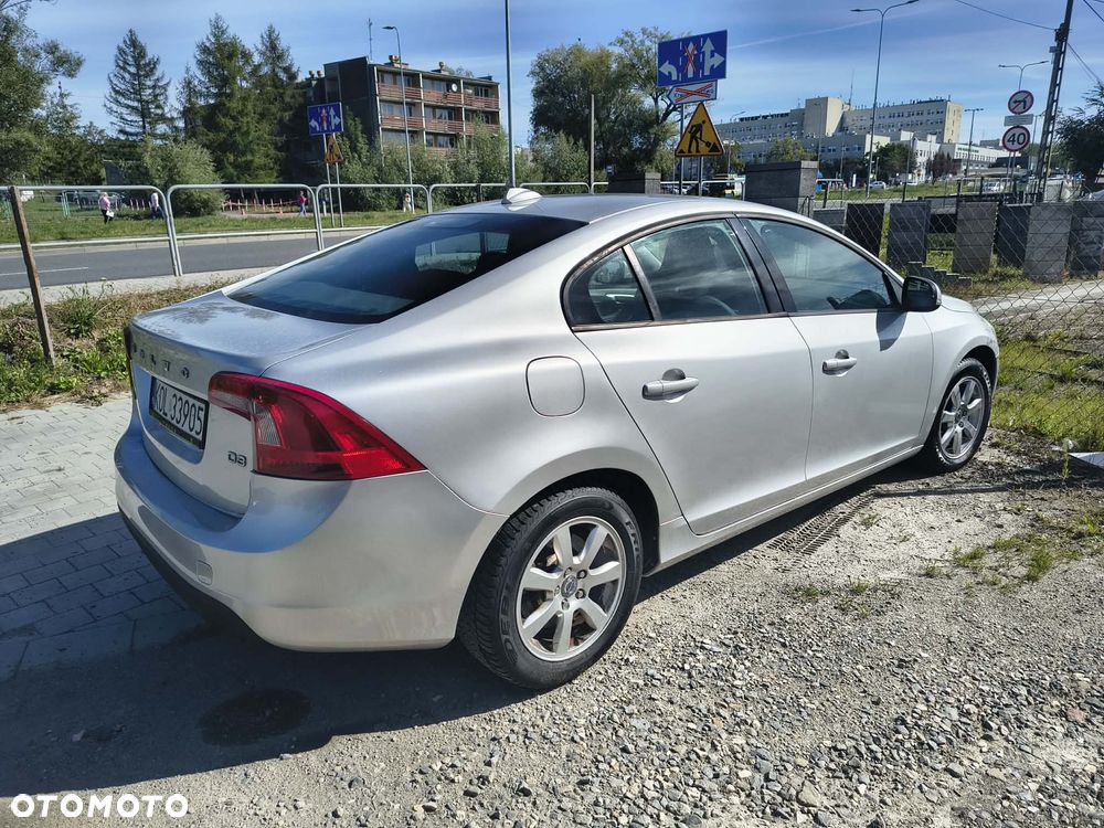 Volvo S60 D4 Momentum - 4