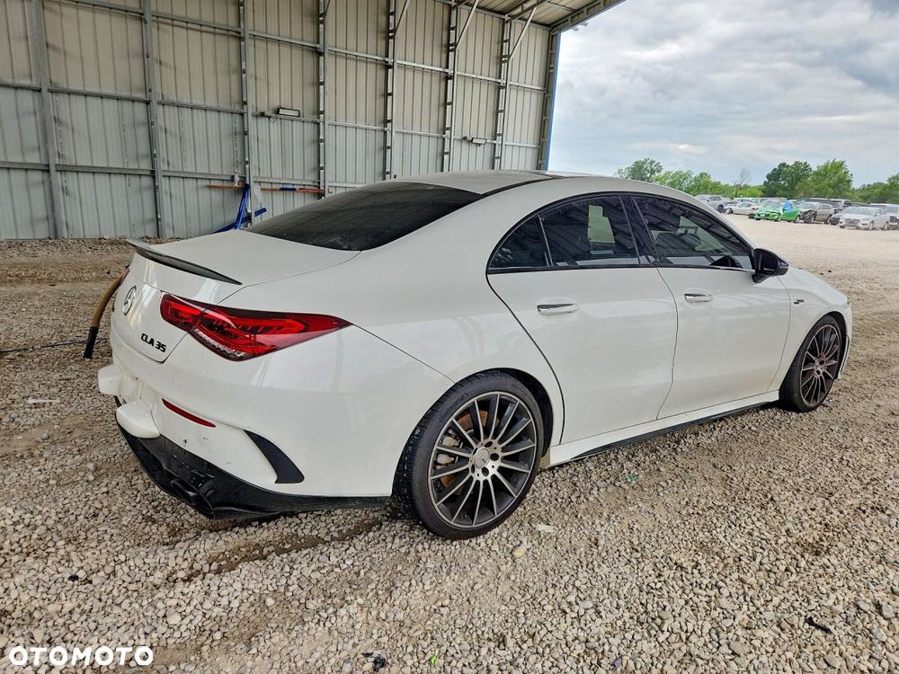 Mercedes-Benz CLA - 5