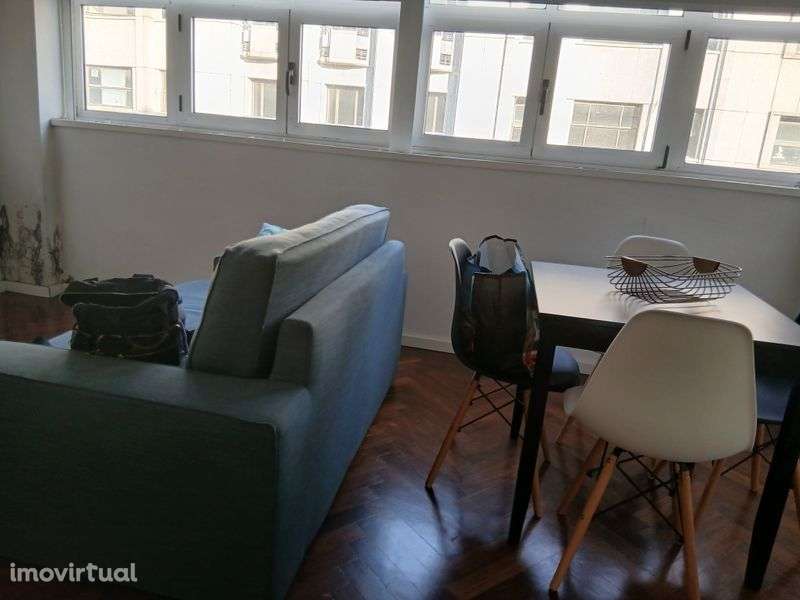 Arrendamento T0 a 50 m do Bolhao - Grande imagem: 4/5