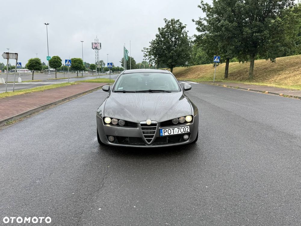 Alfa Romeo 159 - 2