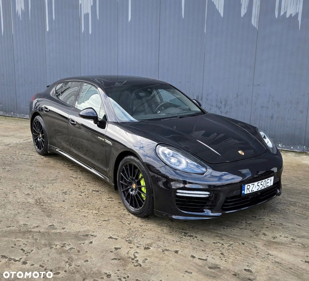 Porsche Panamera S - 2