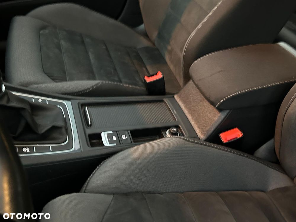 Volkswagen Golf 1.6 TDI BlueMotion Trendline - 14