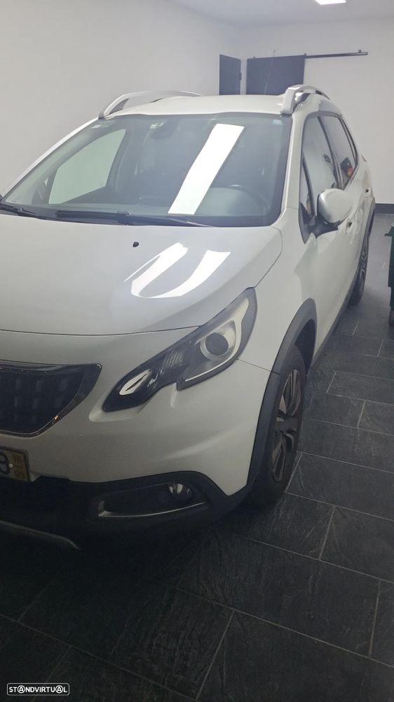 Peugeot 2008 1.6 BlueHDi Allure - 4