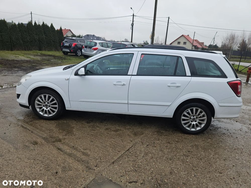 Opel Astra 1.6 NAVI - 9