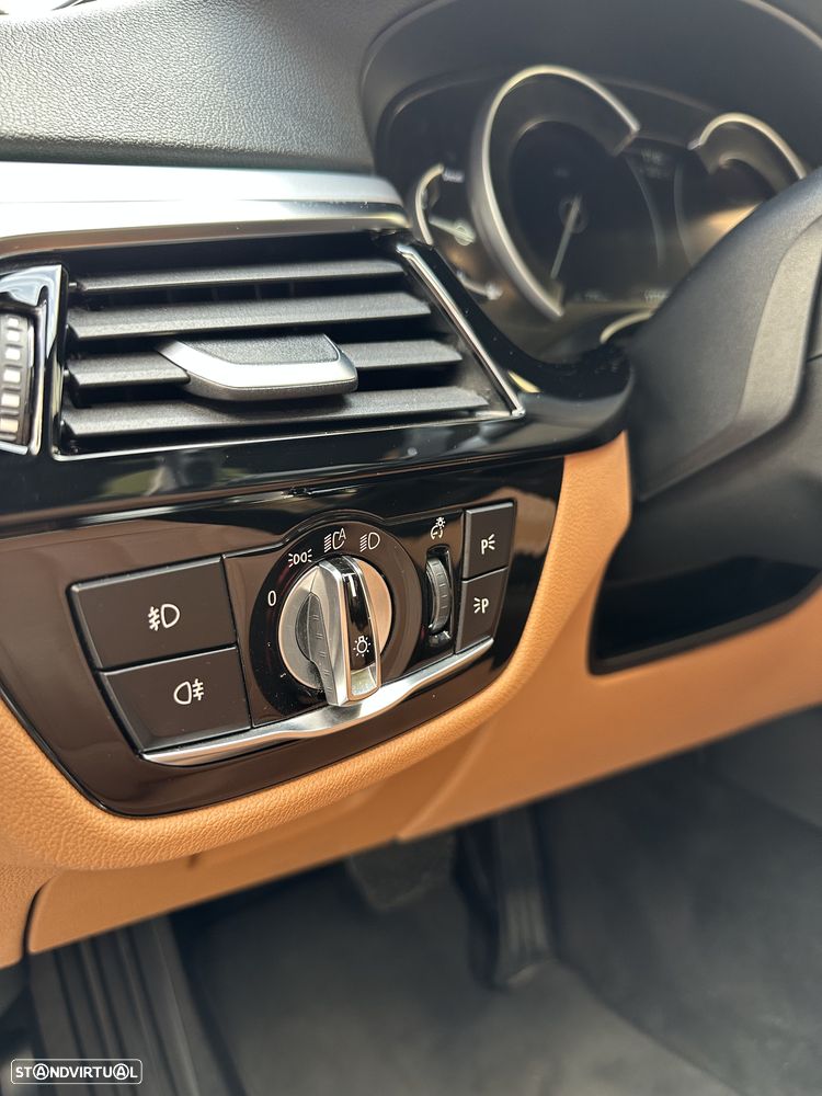 BMW 525 d Line Luxury Auto - 14