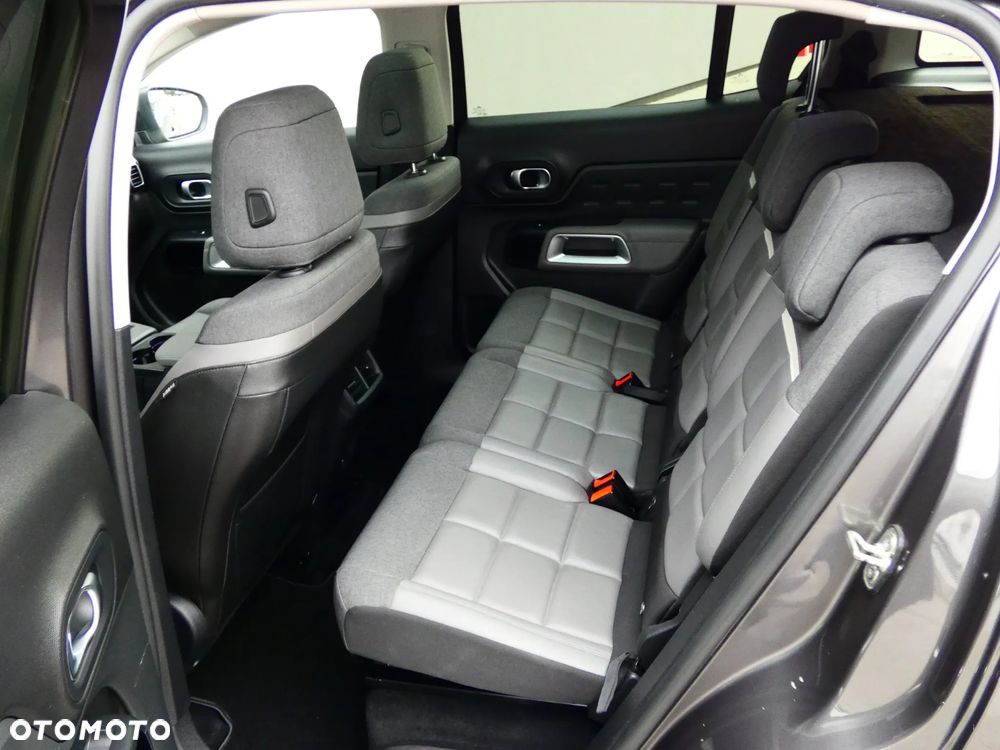 Citroën C5 Aircross 1.6 PureTech Live EAT8 - 17