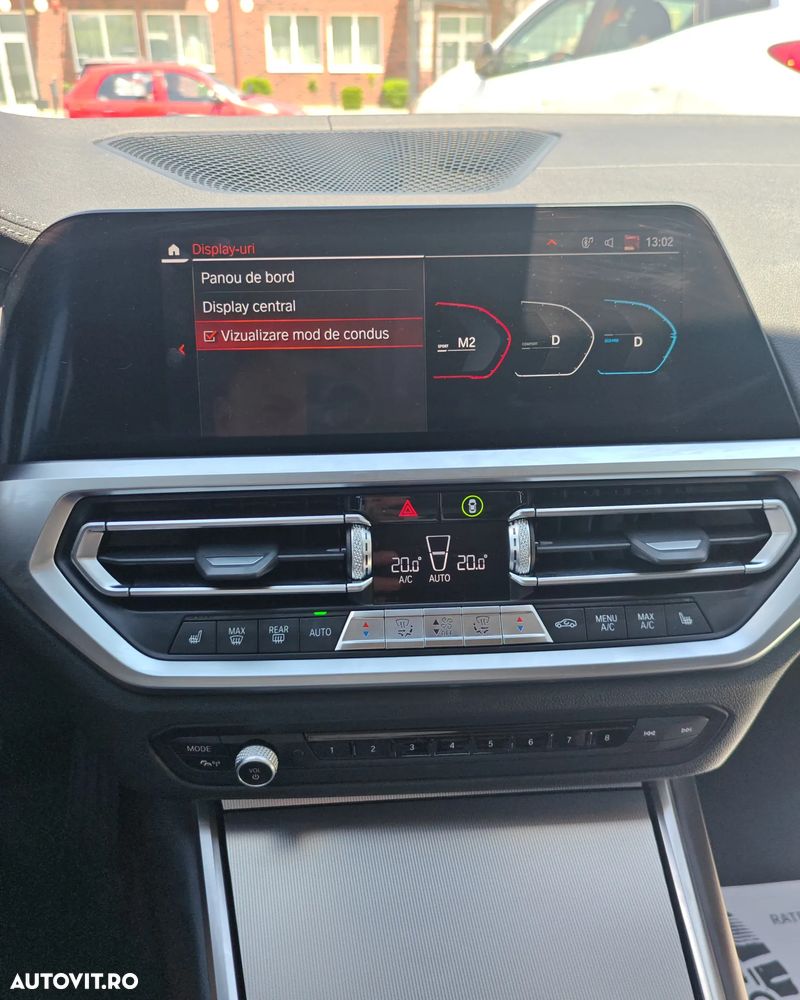 BMW Seria 3 320d xDrive AT - 31
