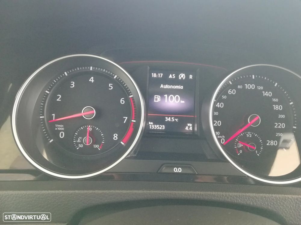 VW Golf GTI Performance BlueMotion DSG - 11