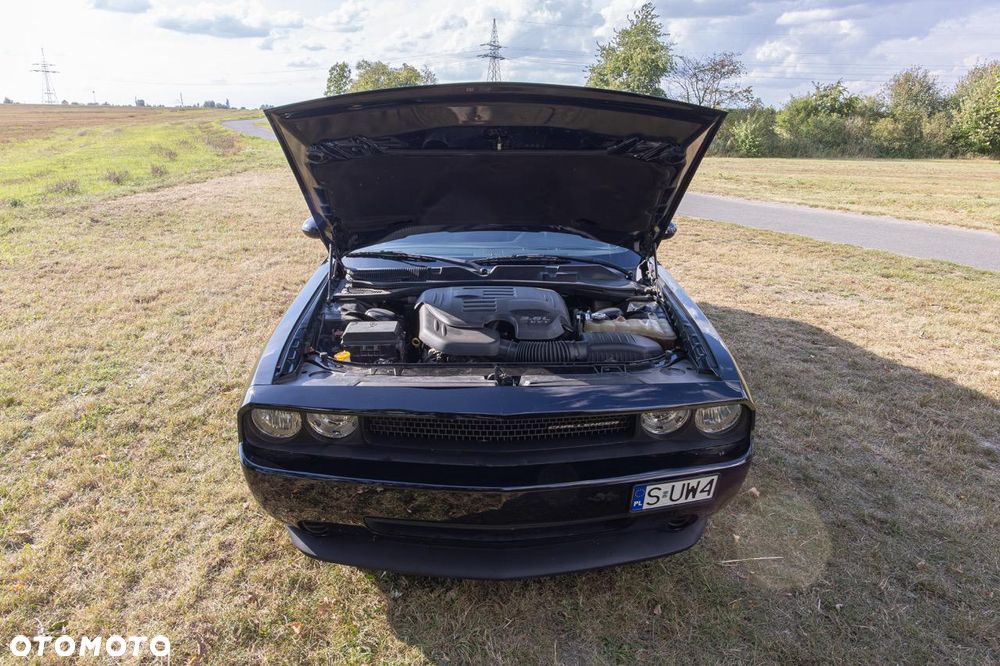 Dodge Challenger 3.5 SE - 6