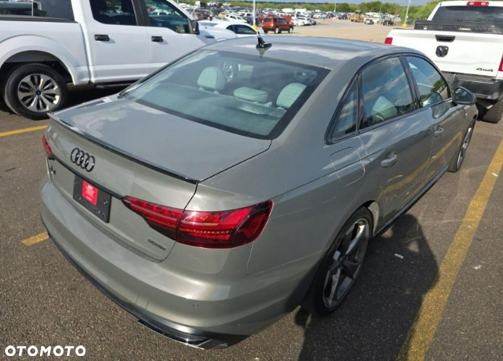 Audi A4 Limousine 45 TFSI quattro S tronic S line - 4