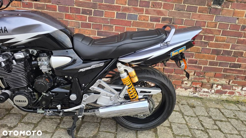Yamaha XJR - 27