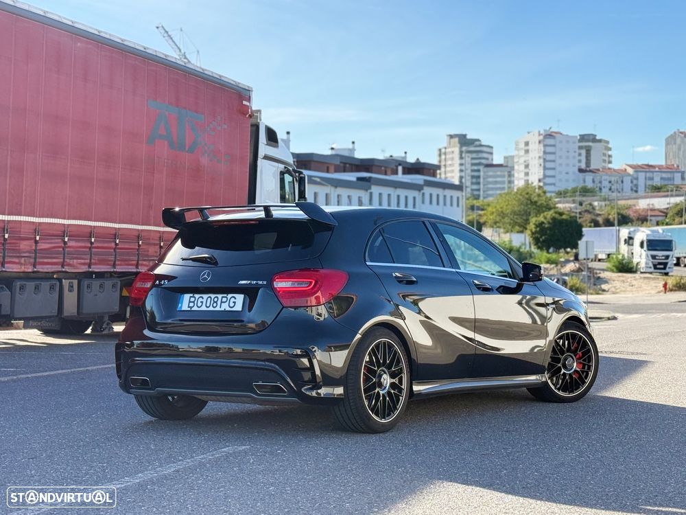 Mercedes-Benz A 45 AMG 4Matic Speedshift 7G-DCT - 3