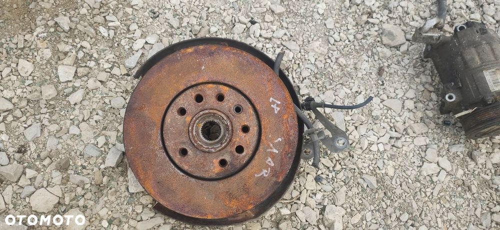 KR ZWROTNICA PIASTA LEWY PRZÓD SAAB 9-3 II 1.9 - 1