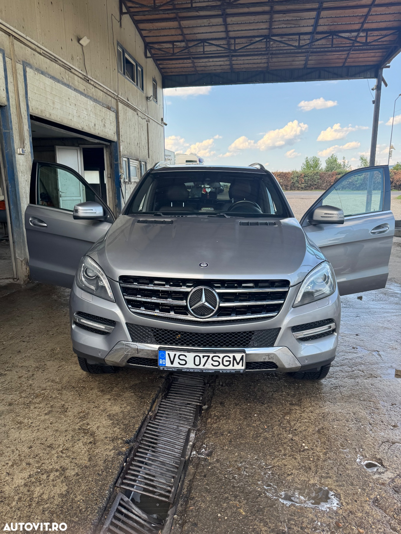Mercedes-Benz ML 350 BlueTec 4MATIC Aut - 14