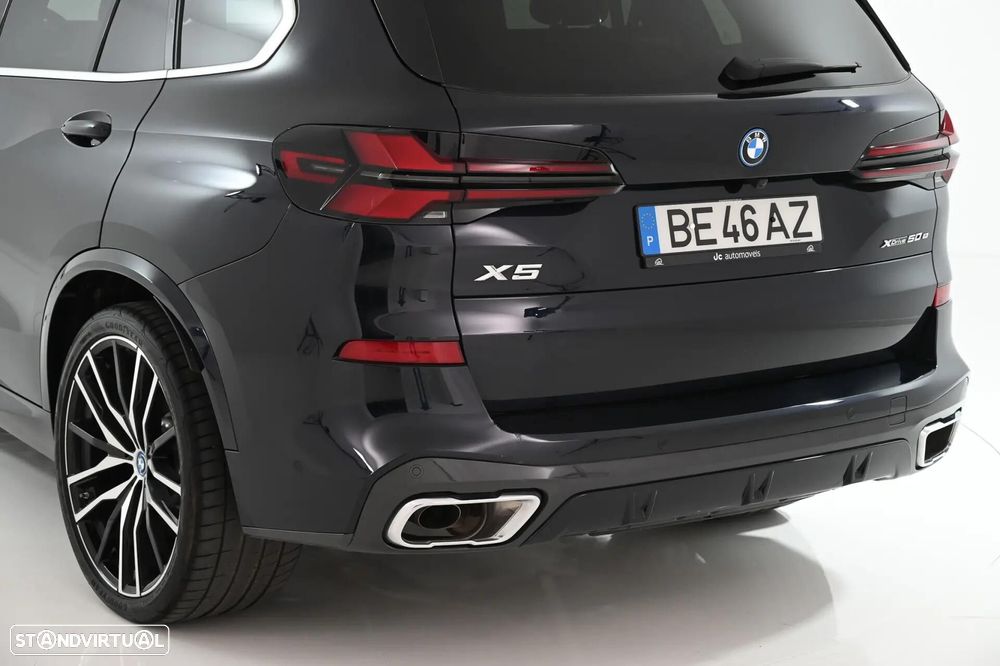 BMW X5 50 e xDrive Edição Desportiva M - 11