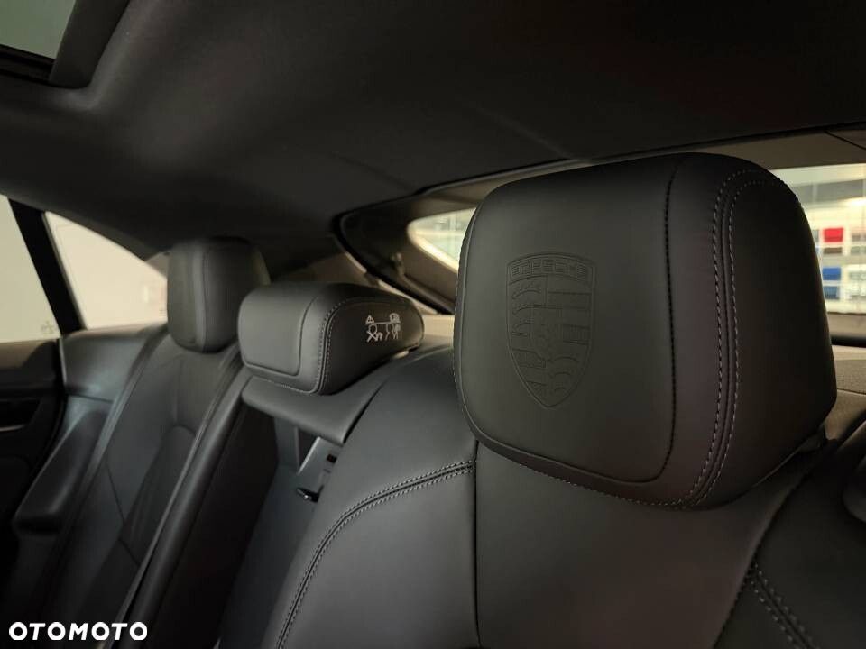 Porsche Macan - 26