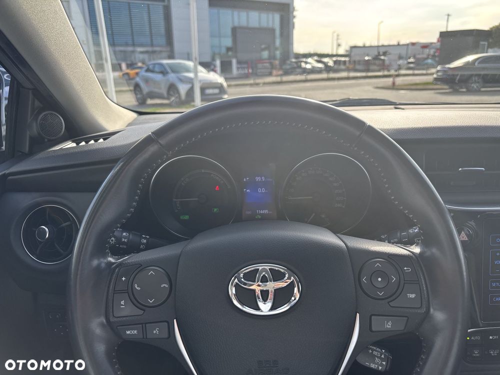 Toyota Auris - 19