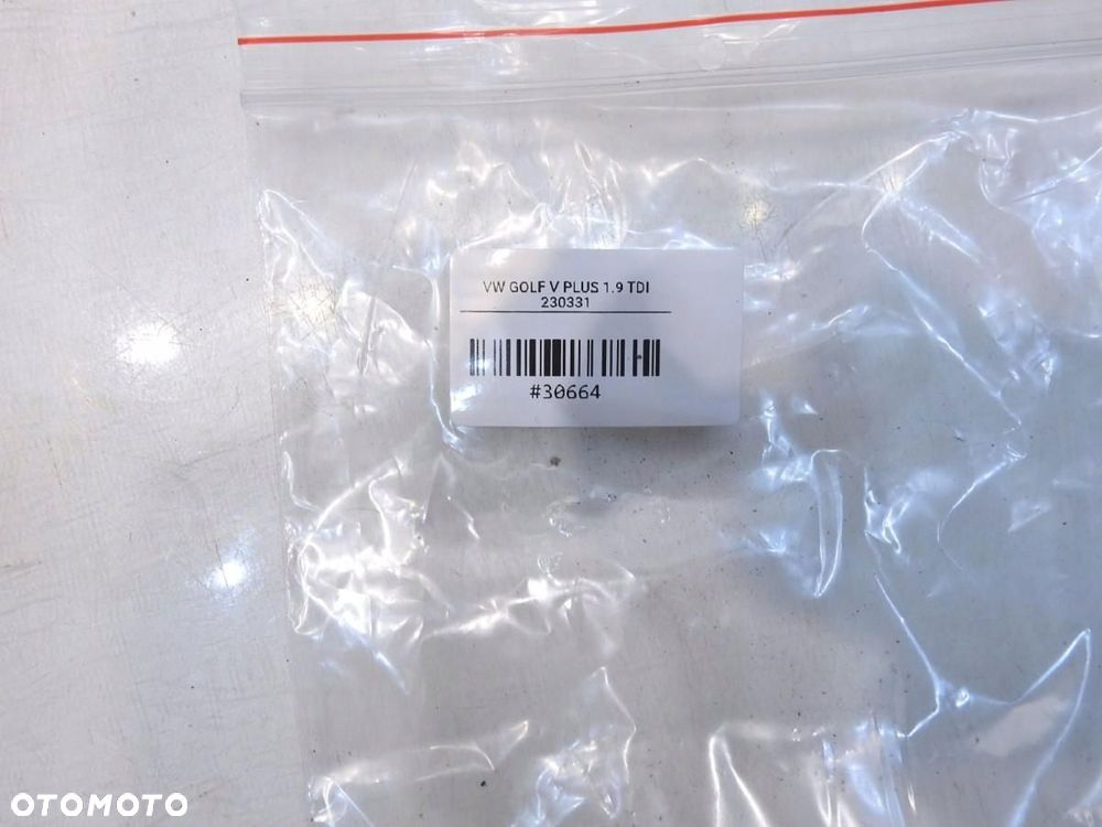 UCHWYTY MOCOWANIE BAGAŻNIKA VW GOLF V PLUS - 4