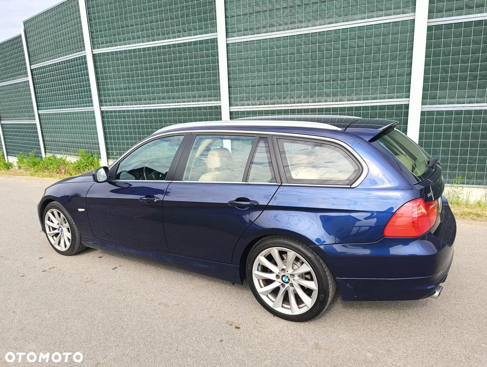 BMW Seria 3 320d xDrive DPF Touring Edition Exclusive - 6