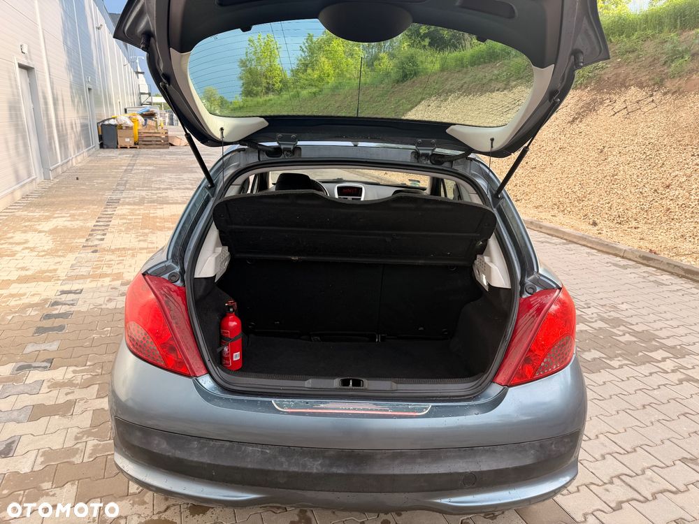 Peugeot 207 1.4 16V Trendy - 14