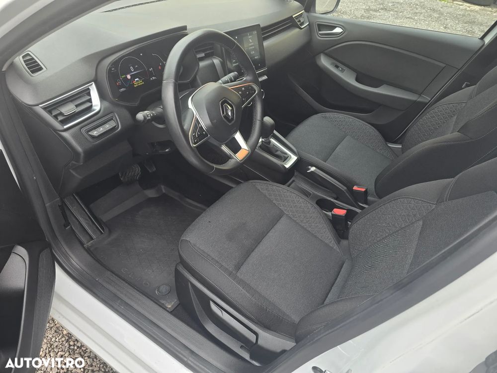 Renault Clio V E-Tech 145 Techno - 12