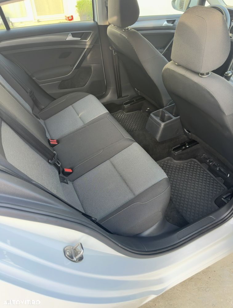 Volkswagen Golf 1.6 TDI 4Motion - 7