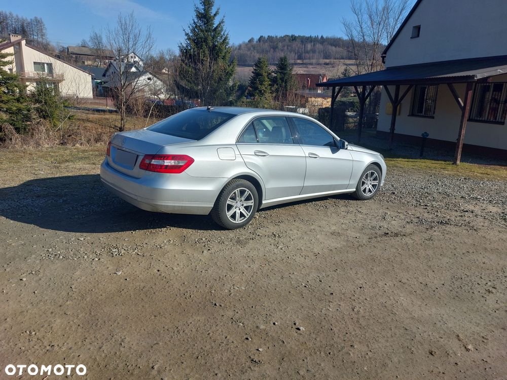 Mercedes-Benz Klasa E 200 CDI BlueEff Elegance - 9